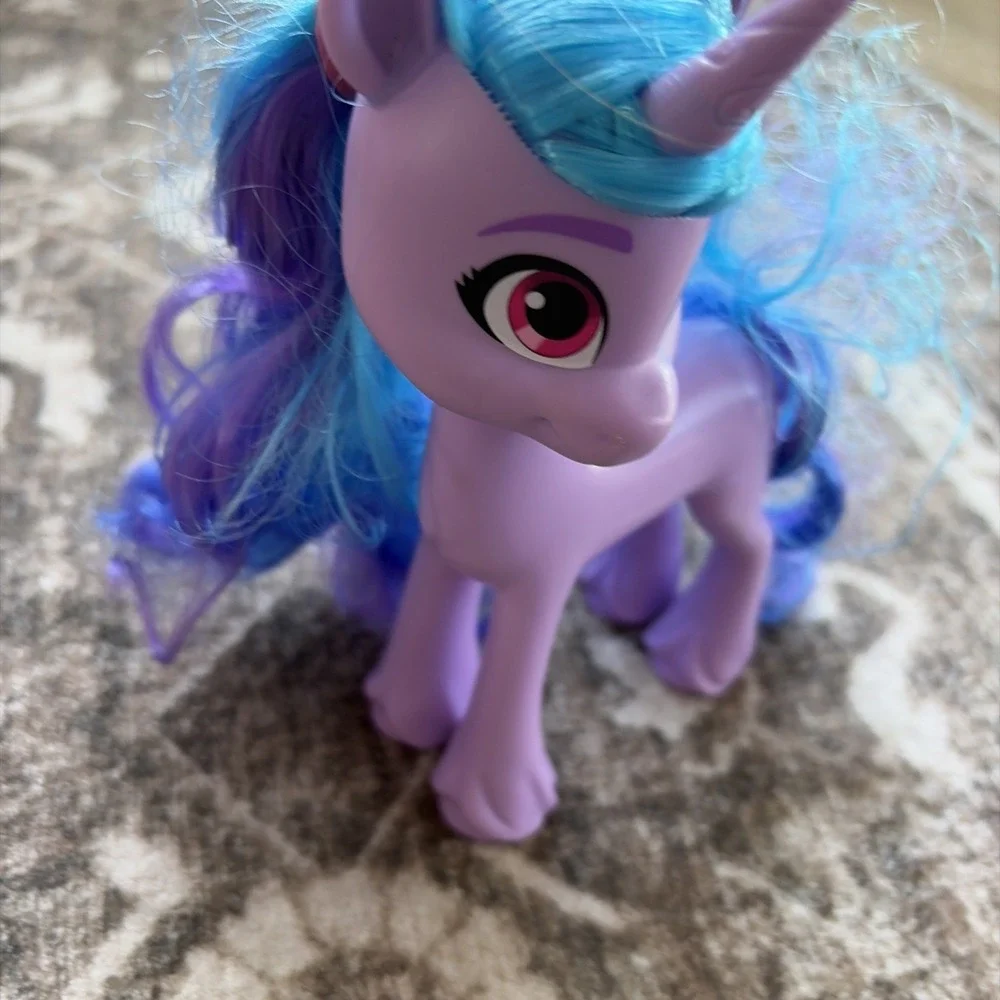 3 Little Pony PoniesShining Adventures Hitch Trailblazer Sunny Starscout  6